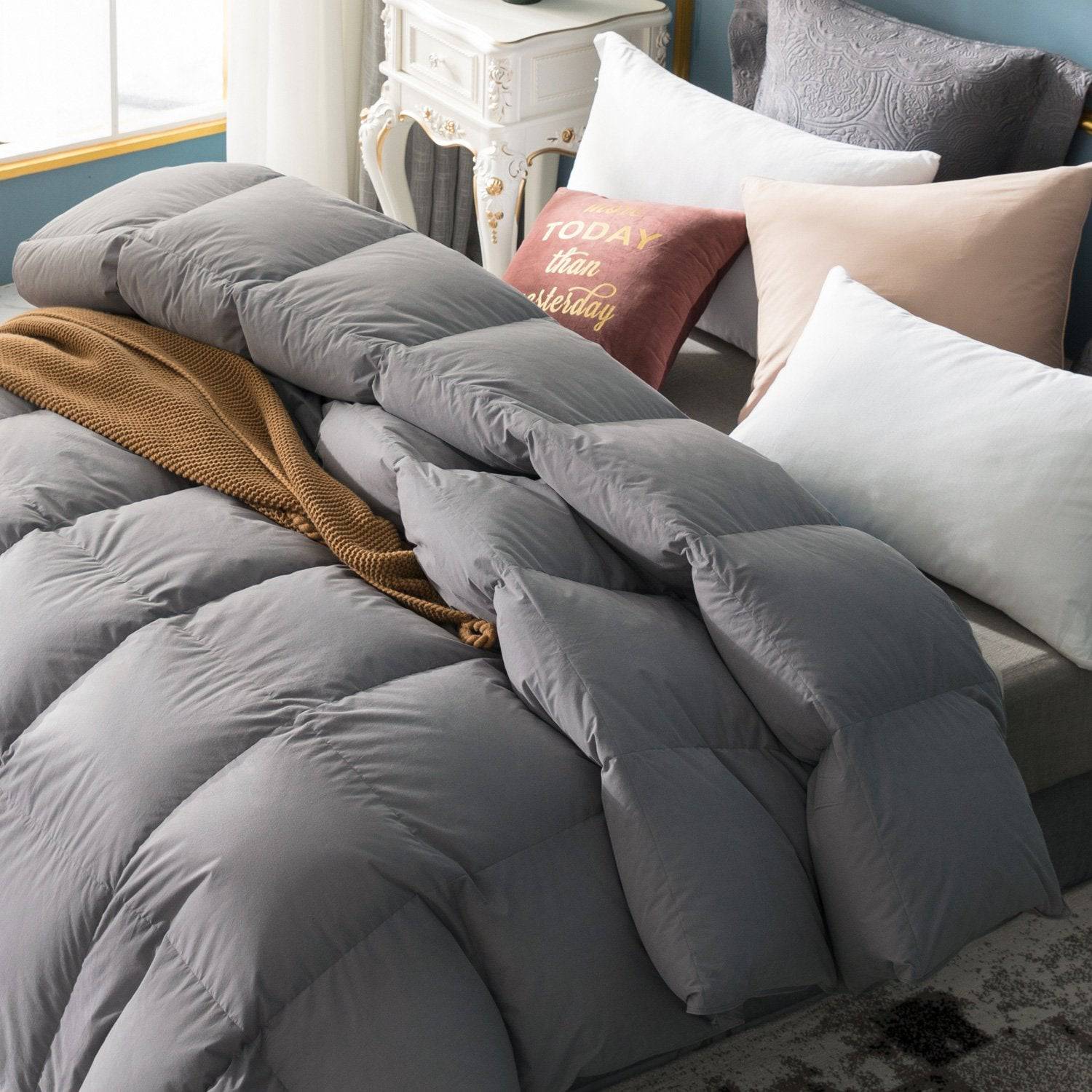 Fusion Winter Goose Down Comforter Grey - Warmkiss